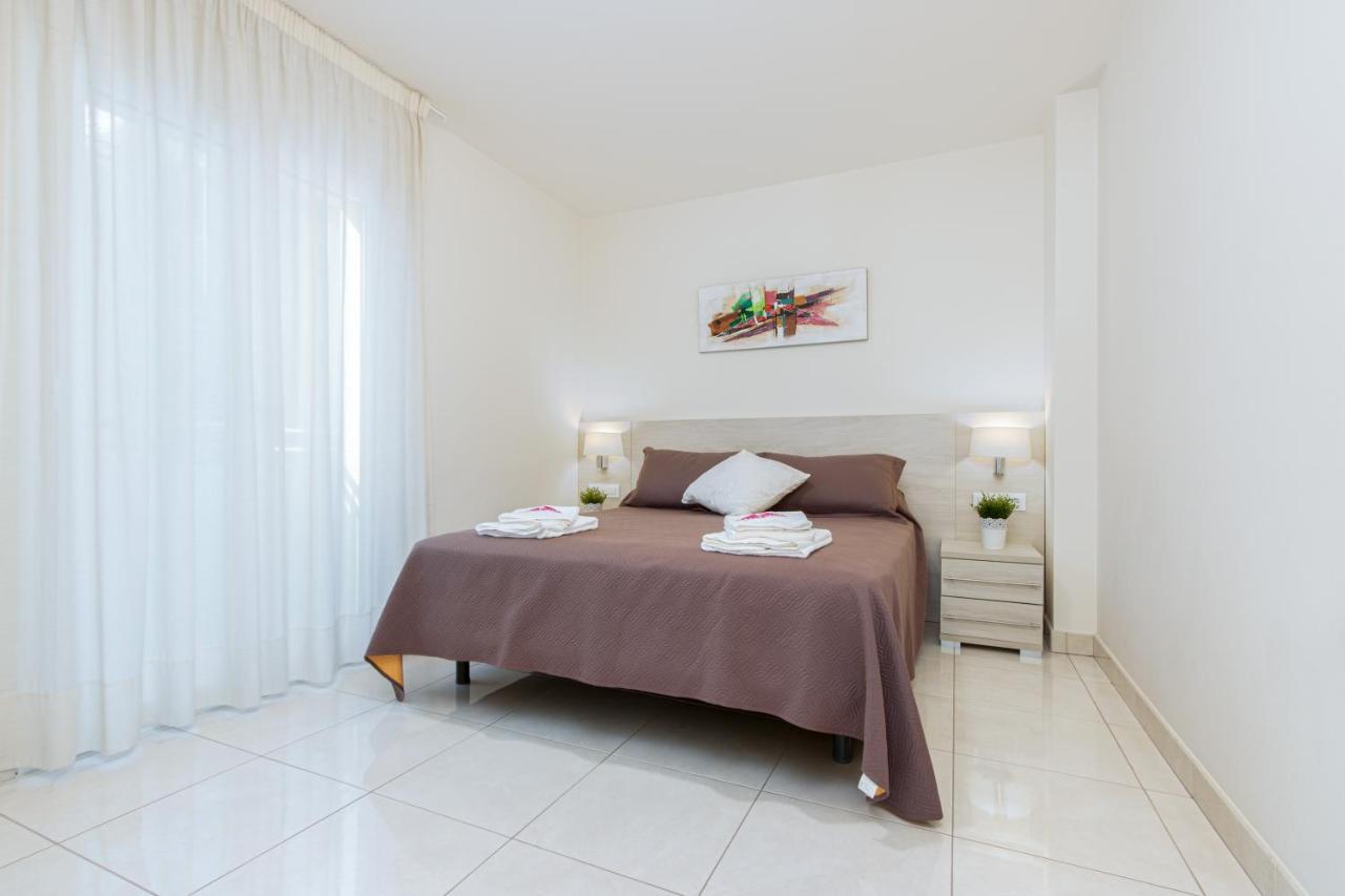 Apart-Rent Apartamento Francesc Macia 2003 Roses Exterior photo